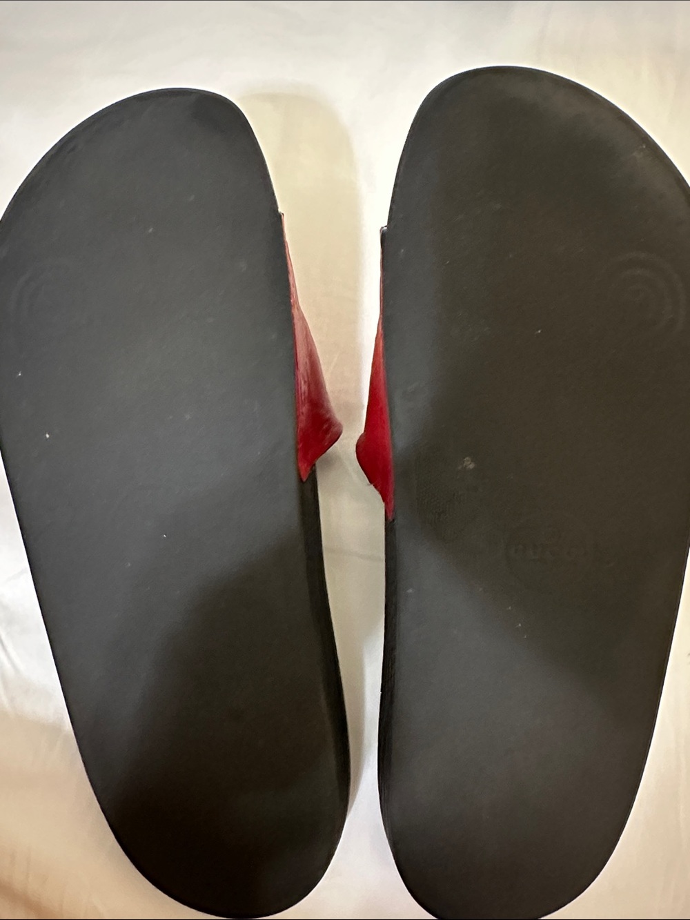Gucci Red and Black Slide Sandals - Picture 5 of 6
